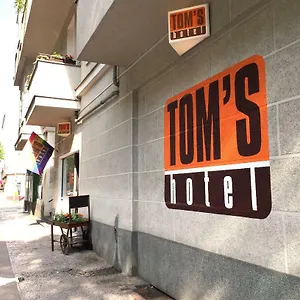 toms-hotel.find-berlin-hotels.com/